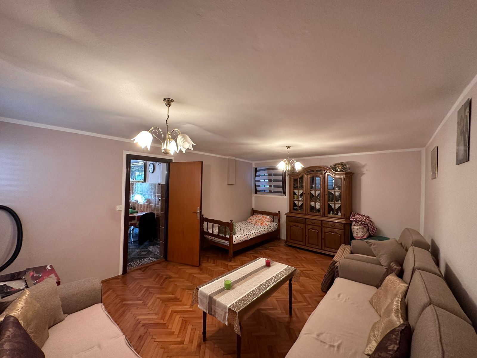 Image of House - 3 Bedrooms - 2 Bathrooms for Sale in Herceg-Novi-Djenovici-Montenegro, Image 8